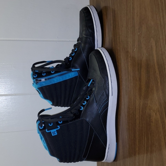 Men's Reebok Basketball Hightop - Picture 2 of 9